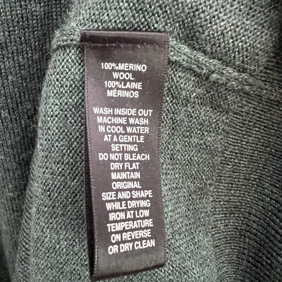 Saks Fifth Avenue Men's Extra Fine Merino Wool Green V Neck Sweater Sz XL Basic - Picture 10 of 13